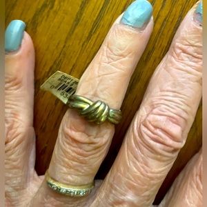 925 Sterling love knot ring new